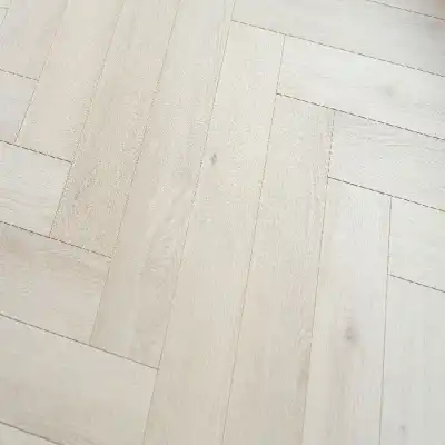 Дуб Тропический Английская (Венгерская) ёлочка