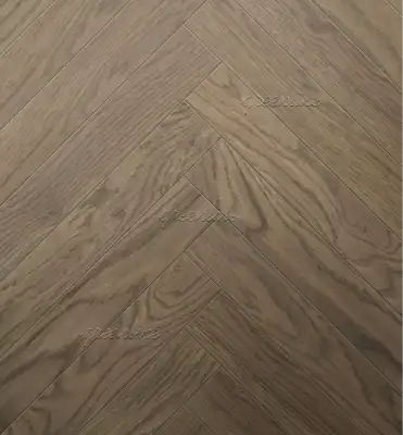 Дуб Хайтек 600 x 130 x 15 Английская (венгерская) ёлочка