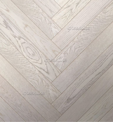 Английская ёлочка Дуб Ванила 630x122x12